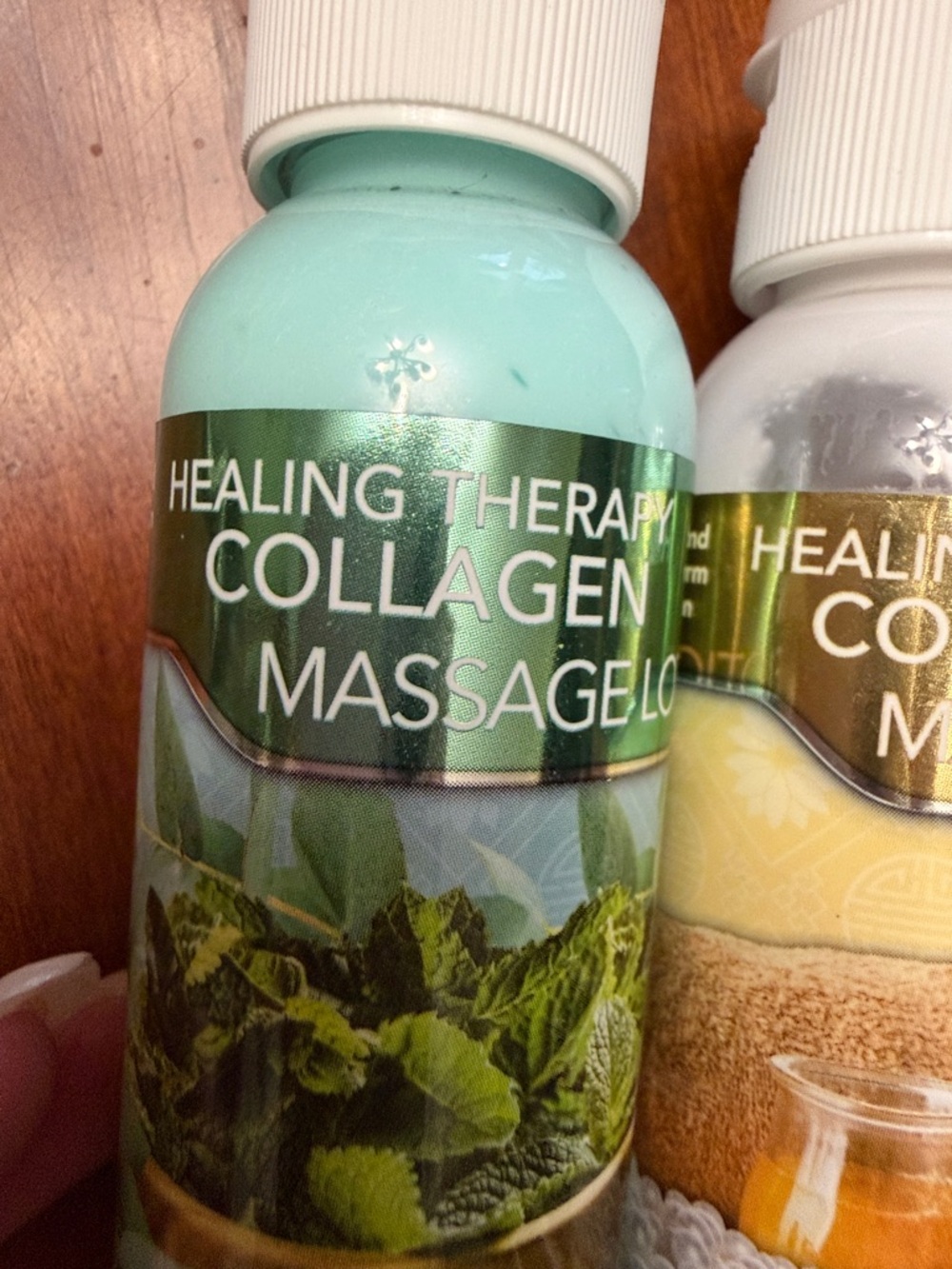 Collagen Massage Lotion - Lavender & Honey Pearl Scents (Purple, White, Cream) - Picture 3 of 8